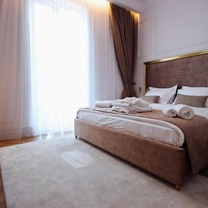 Camera standard con letto king size